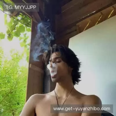 柳渤霆